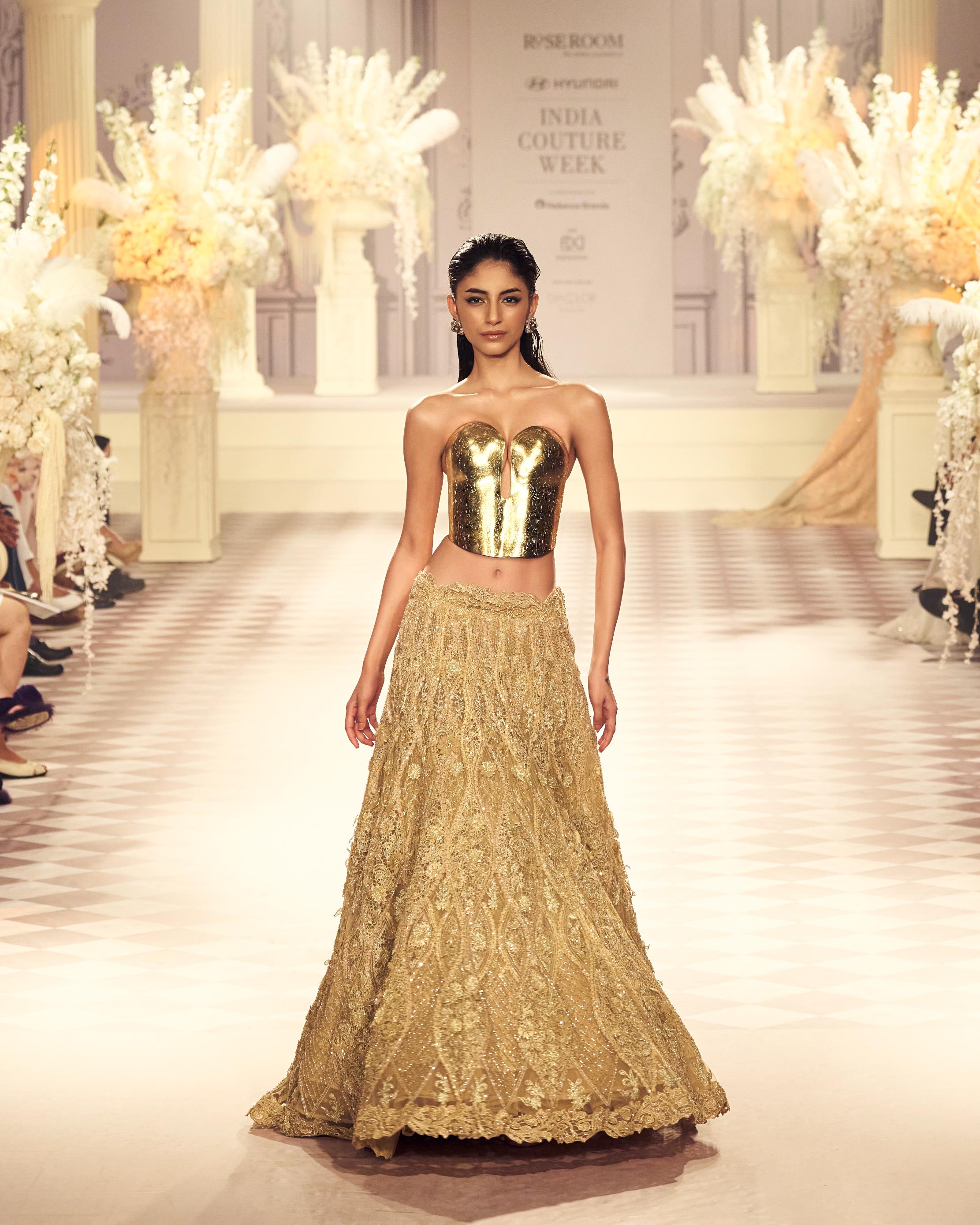 The Aurum Lehenga