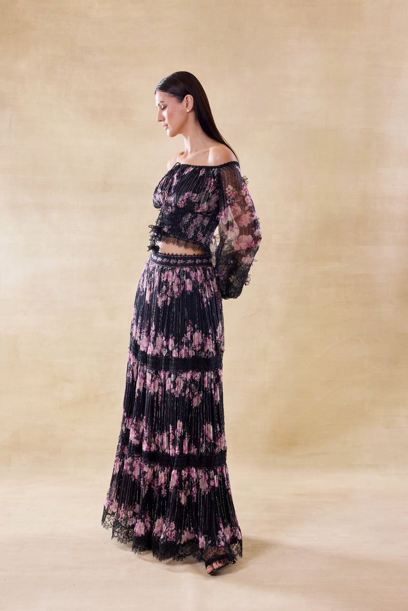 Noir Jardin Skirt Set